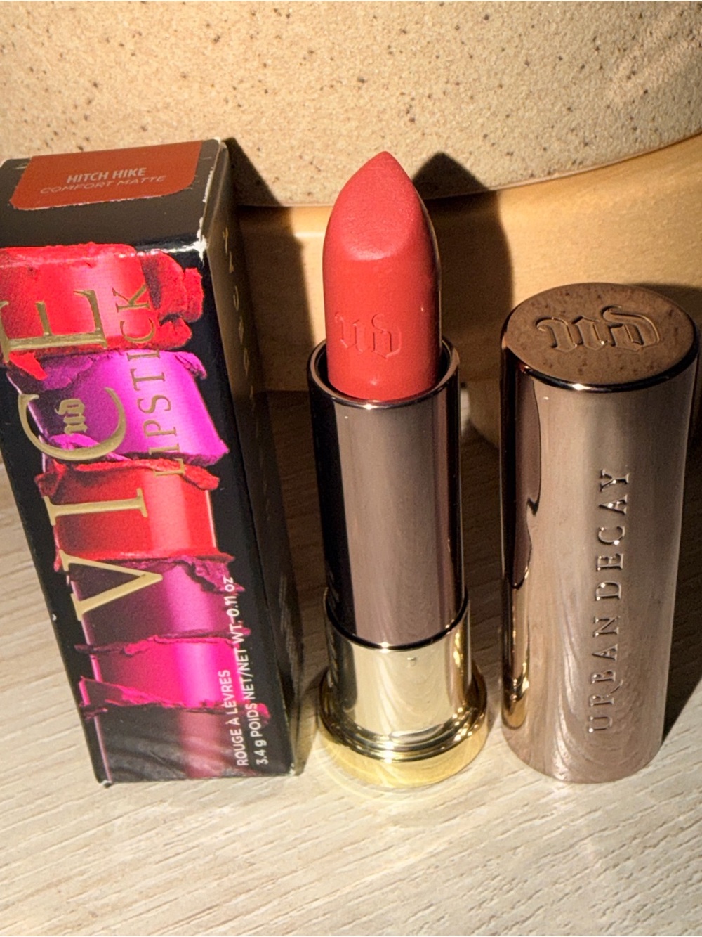 URBAN DECAY Vice Lipstick FULL SIZE– Hitch Hike